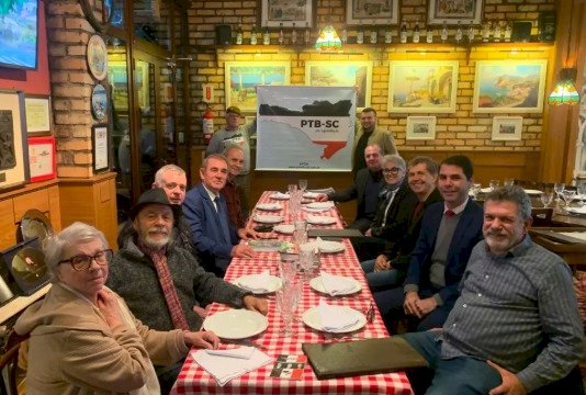 A chama do PTB de Vargas, Brizola e Jango reacende em Santa Catarina com foco total na reeleição de Lula