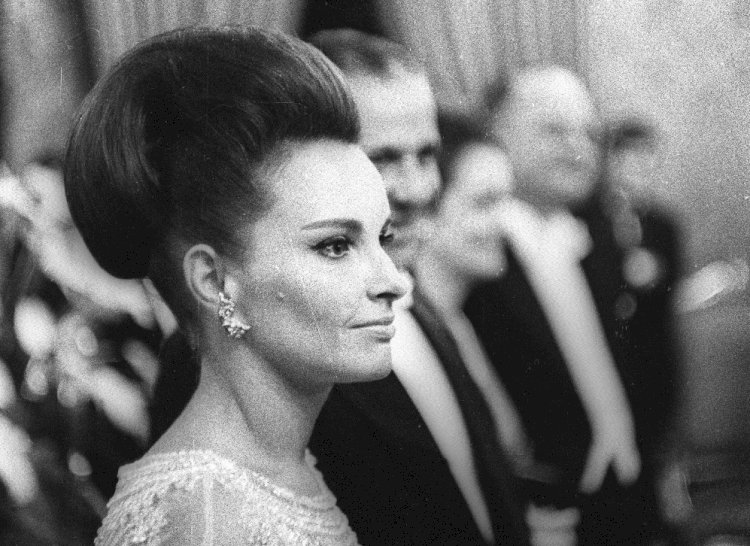 Hoje é seu dia: A primeira-dama que o Brasil mandou para o exílio