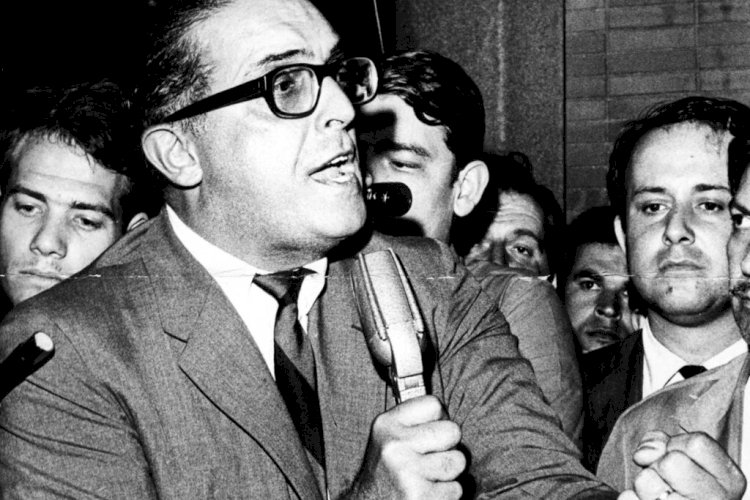 Lançamento da biografia de Carlos Lacerda, escrita por Mário Magalhães