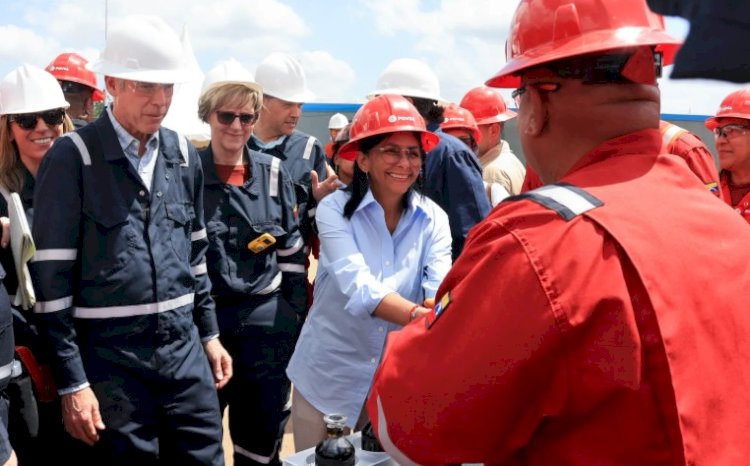 Especialistas analisam impacto e limites de acordo petrolífero entre Venezuela e Estados Unidos
